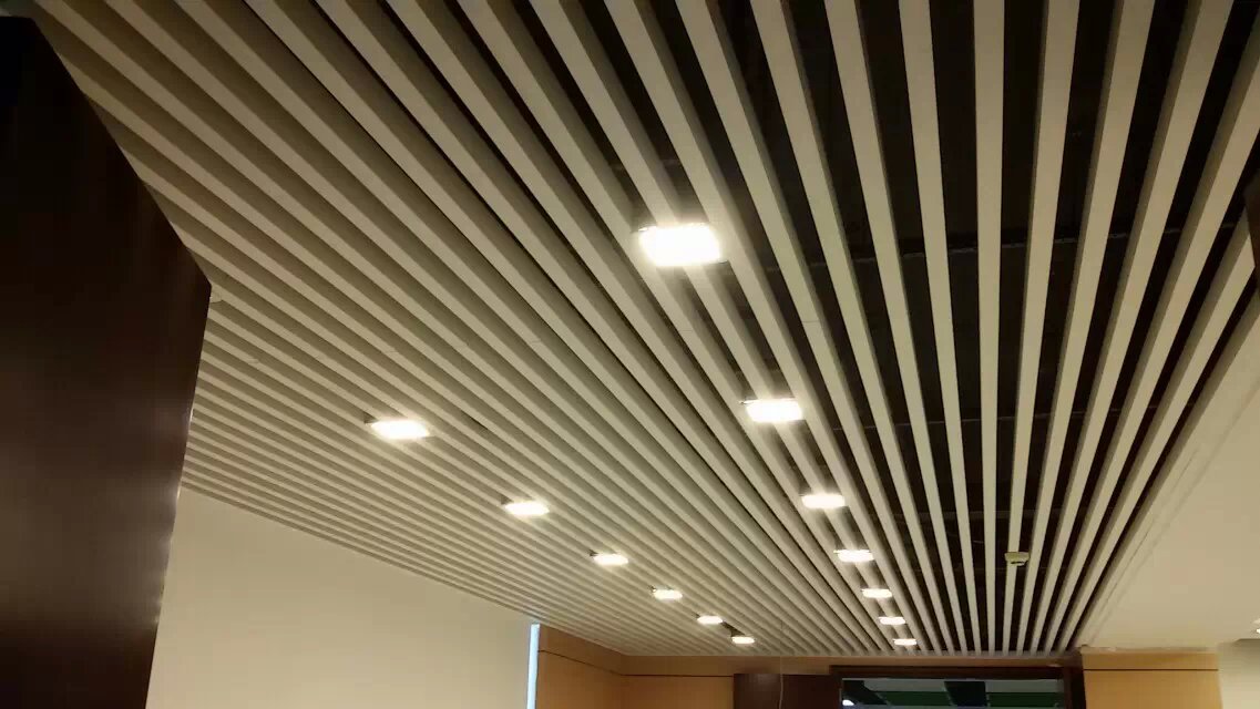 走廊铝方通 铝格栅